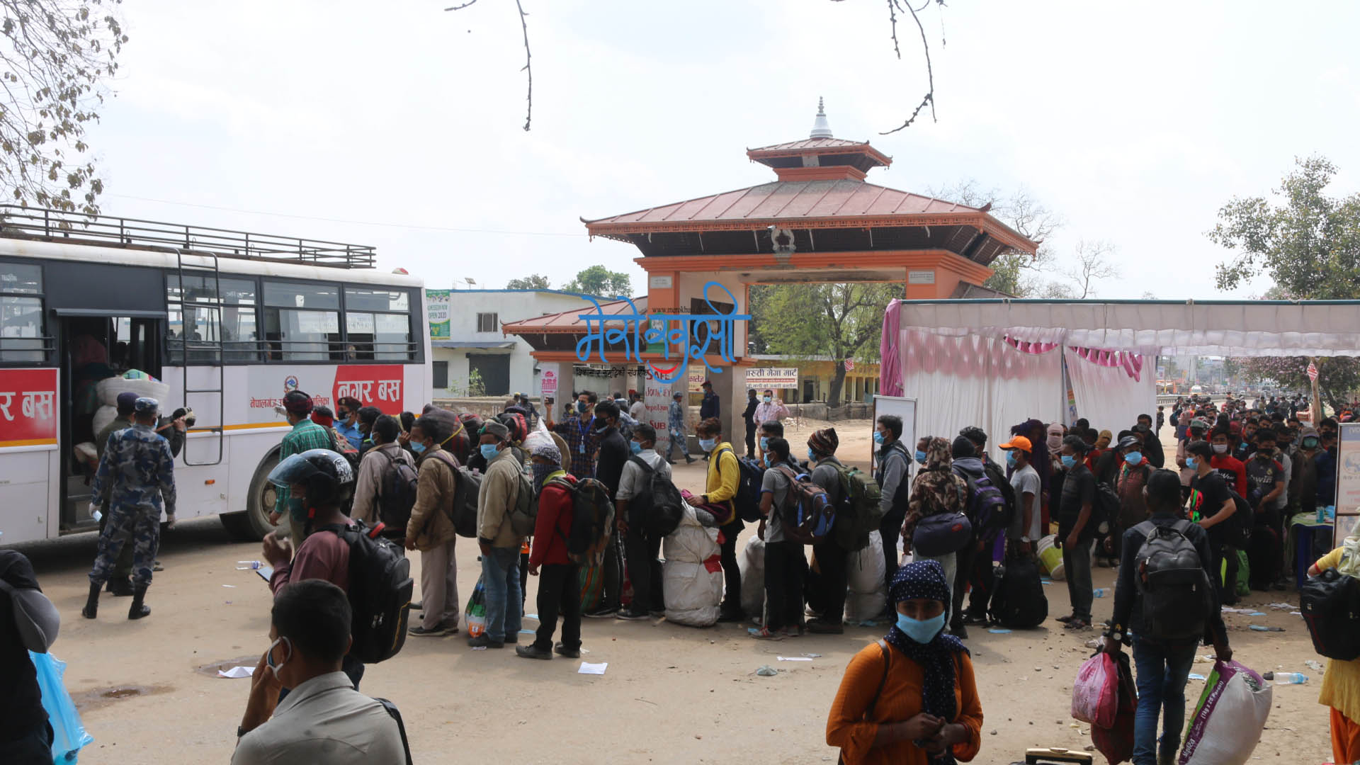 जमुनाहा नाकामा अलपत्र नेपालीहरुको उद्दार (फोटो फिचर)