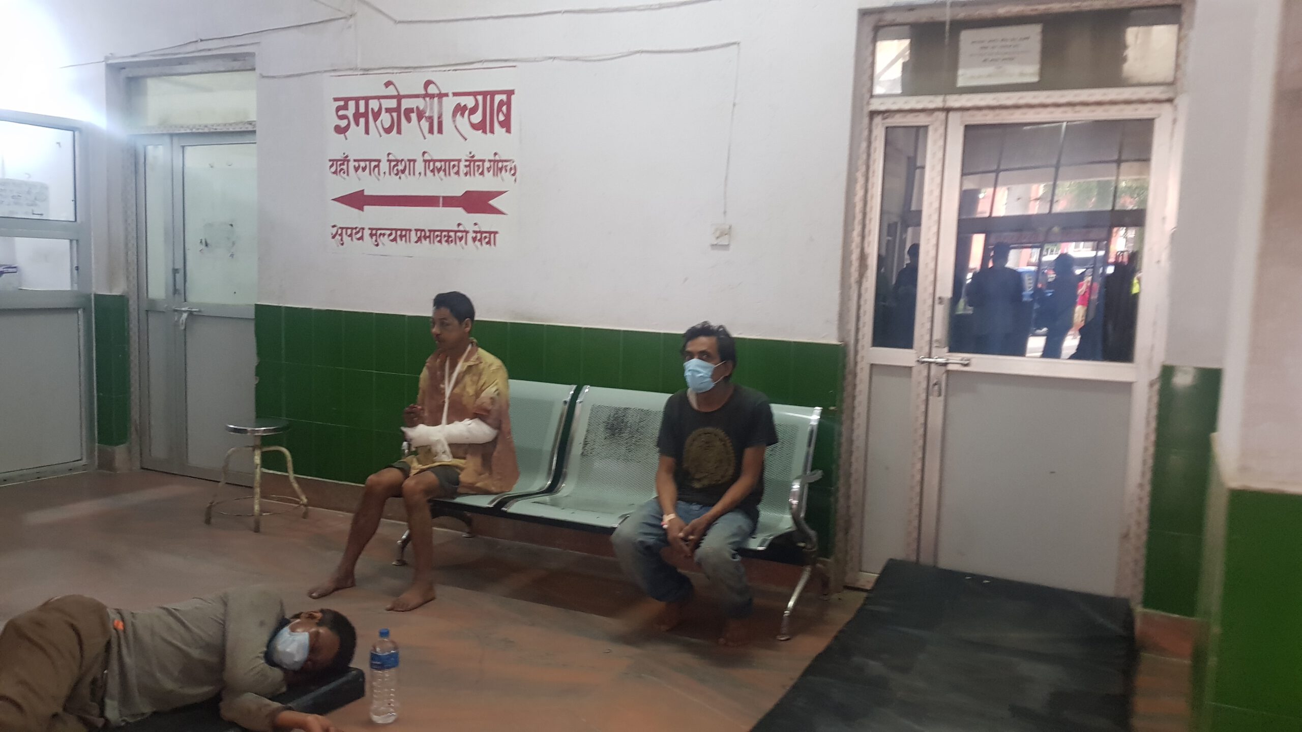 दुर्घटनाका मृतक र घाइते ३३ जनाकै स्वाब संकलन