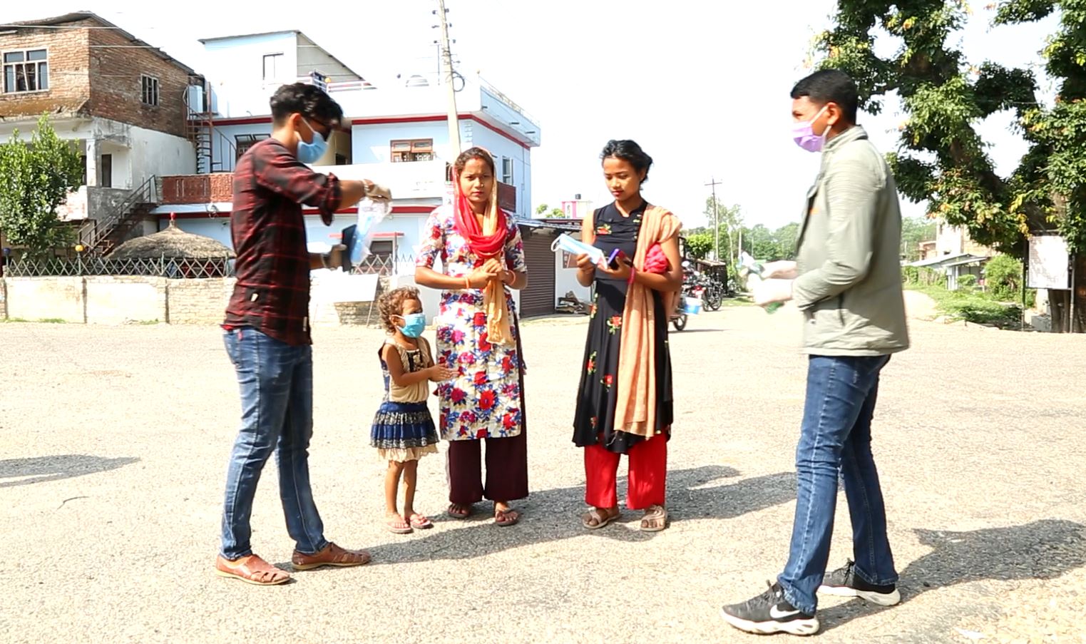 कोरोनाविरुद्ध जनचेतना फैलाउँदै राजापुरका युवा