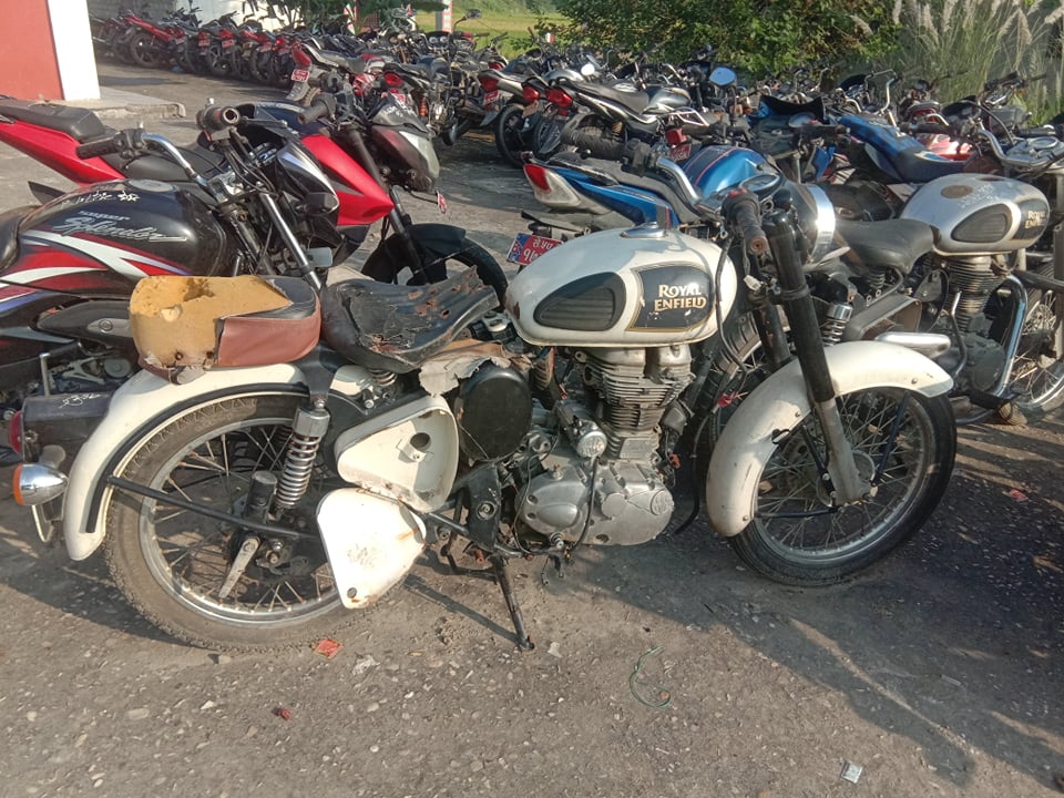 भन्सार कार्यालयभित्रै मोटरसाइकलका पाटर्सपूर्जा गायब !