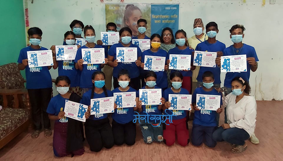 खजुरा र जानकीका किशोरकिशोरीका लागि लेखनकला कार्यशाला