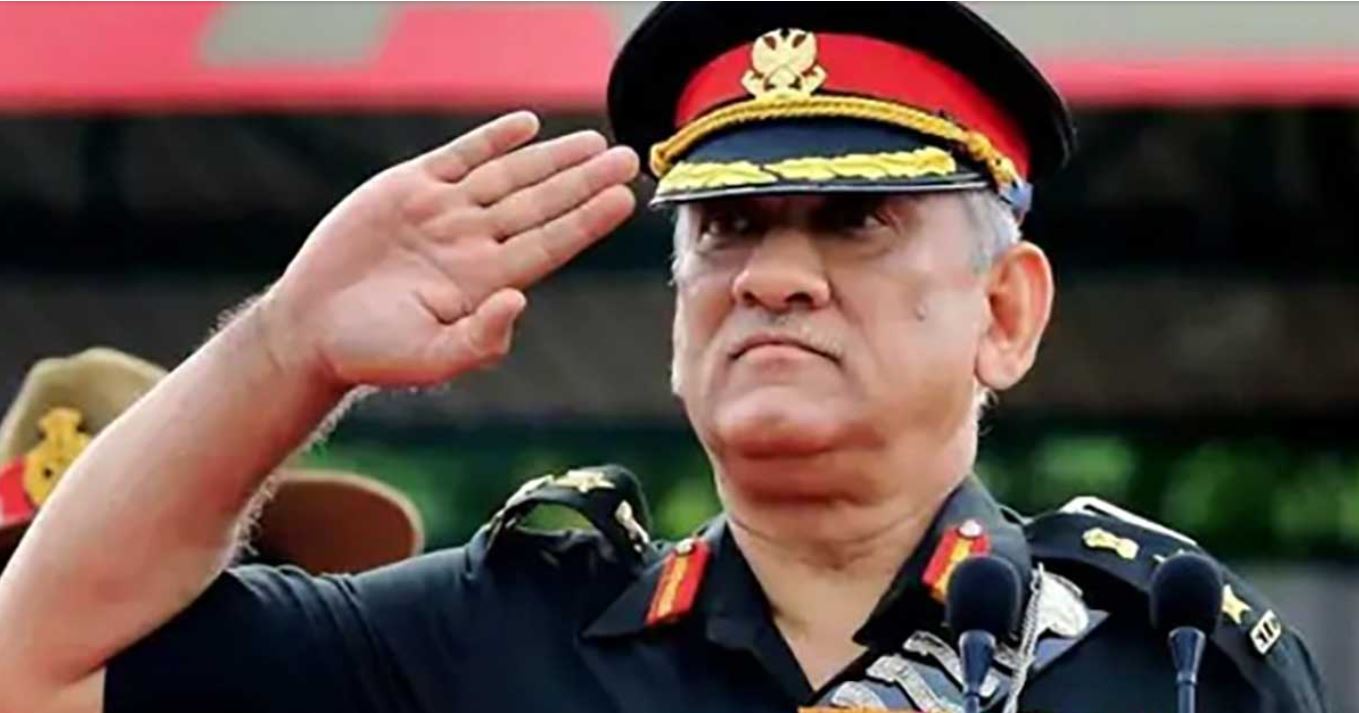 हेलिकोप्टर दुर्घटनामा भारतको चिफ अफ डिफेन्स स्टाफ विपीन रावतसहित १३ जनाको मृत्यु