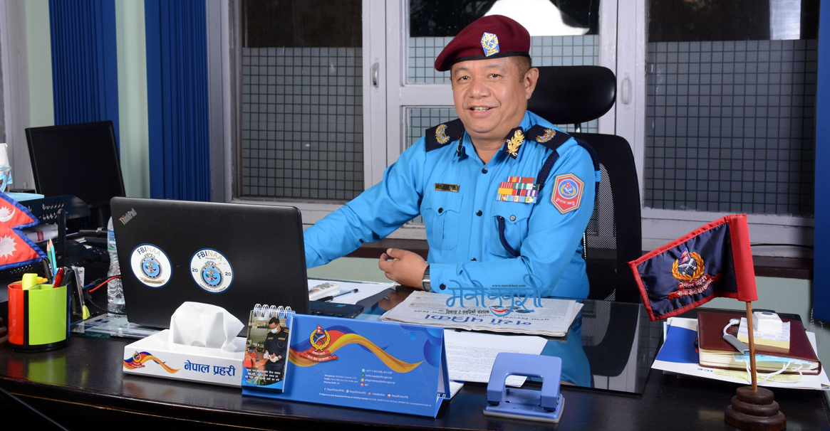 नेपाल प्रहरीको सूचना सम्प्रेषण प्रणालीको अध्ययन गरेका टेकप्रसाद राई नेपाल प्रहरी प्रवक्ता